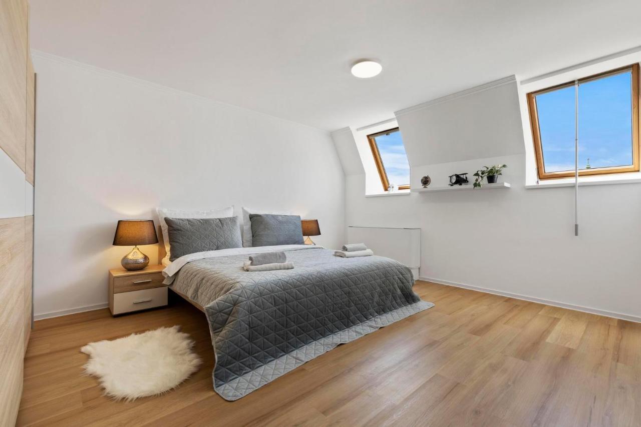 Family Hub In Centre Lejlighed Bratislava Eksteriør billede