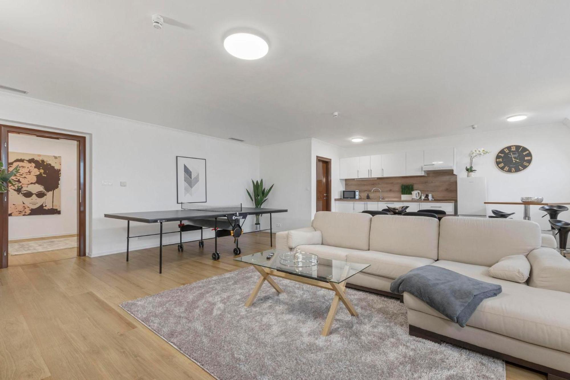 Family Hub In Centre Lejlighed Bratislava Eksteriør billede
